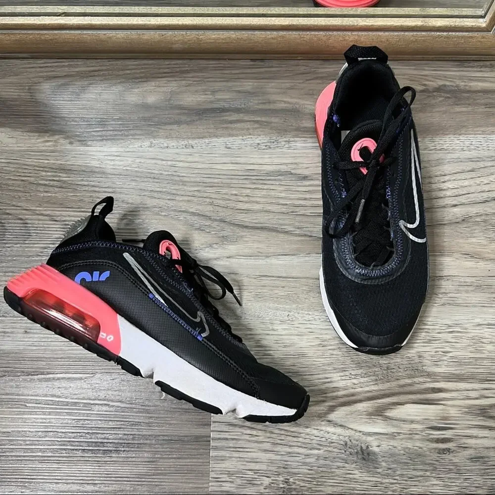Nike Air Max 2090 Sneakers Shoes Black Sunset Sneakers Shoes sz 6.5 Youth